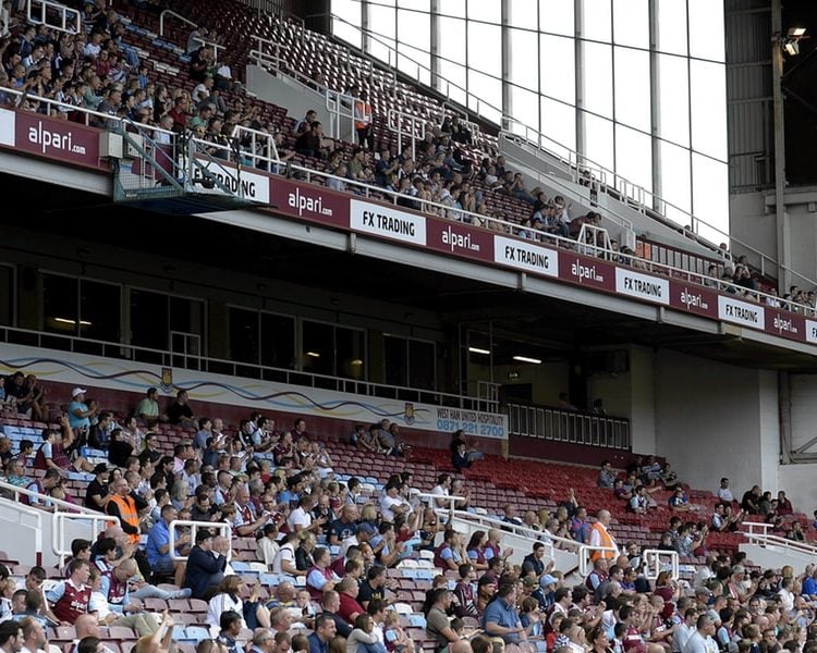 Venue Dressing Top Tiers West Ham Stand