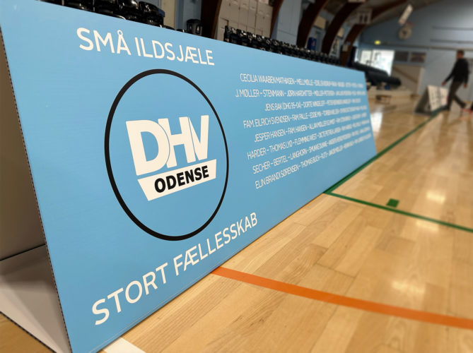 close-up ud sponsor on a BackAd