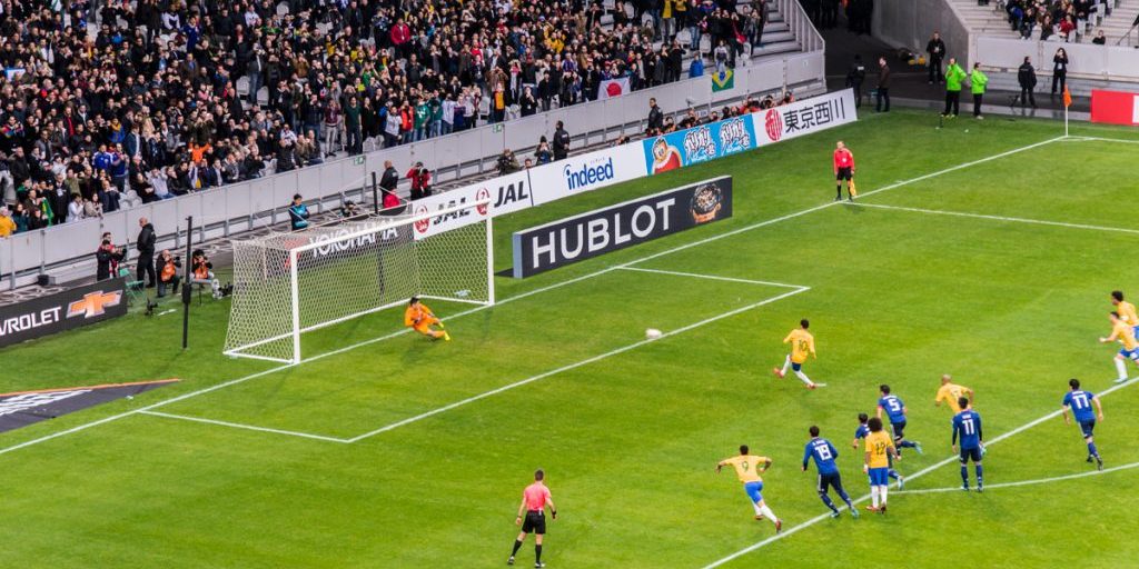 Hublot-1024×681.jpg 3D CamCarpets Hublot