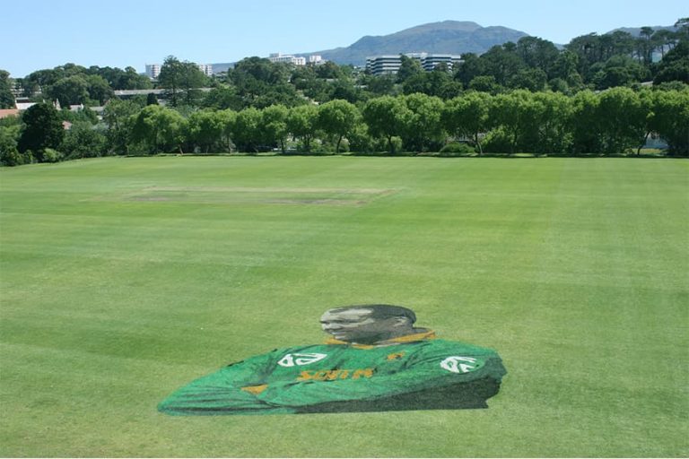 Painted Grass Advertising Kallis Oval